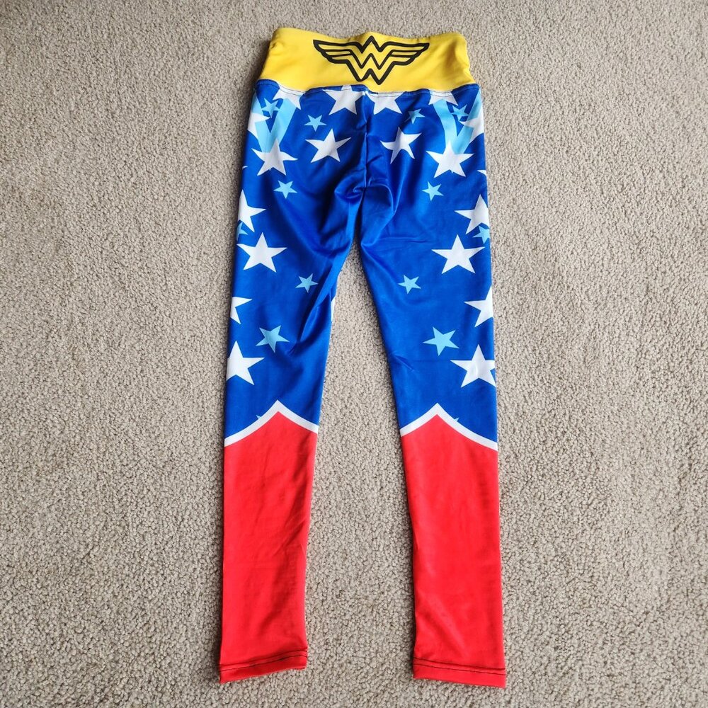 NEW Wonder Woman Leggings Superhero Comic SMALL - Picture 5 of 5